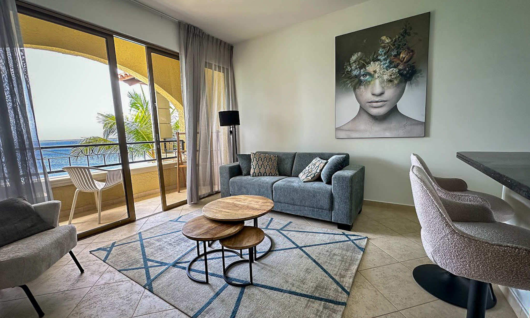 apartment inside The Bellafonte