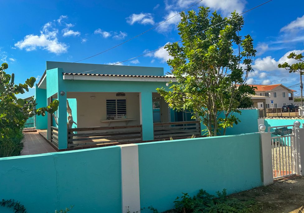 small house in Kralendijk